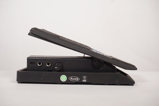 Behringer FCV100 Dual-Mode Foot Controller for Volume and Modulation Control
