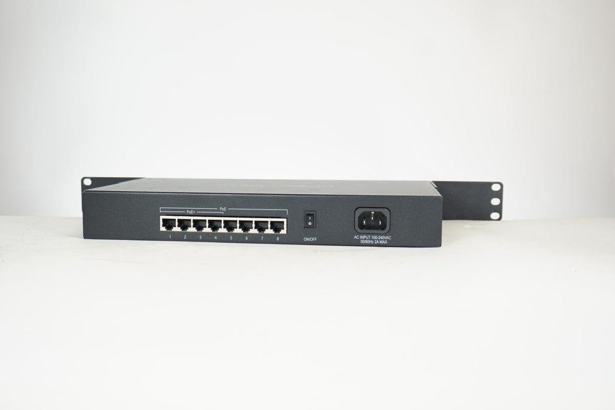 Pakedge SE-8P 8-Port Gigabit PoE Network Switch Rackmount Tested Working #1