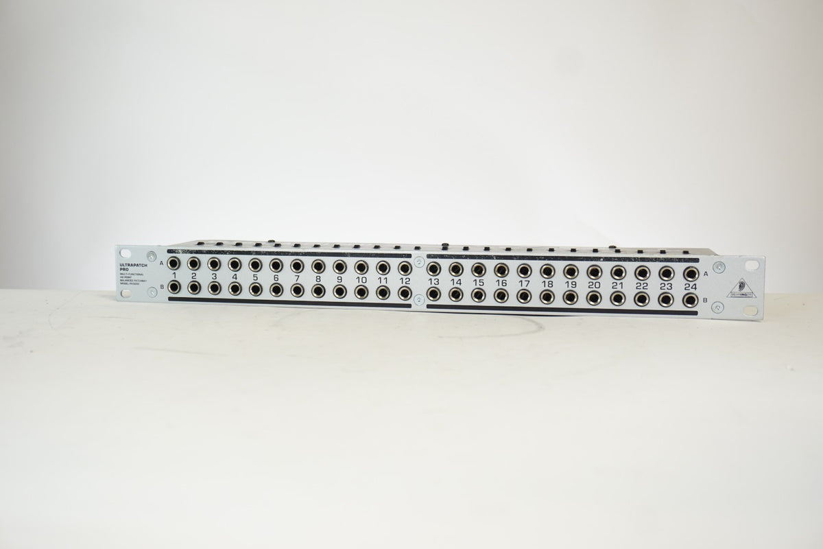 Behringer PX3000 ULTRAPATCH PRO 48-Point Balanced TRS Rackmount Patchbay