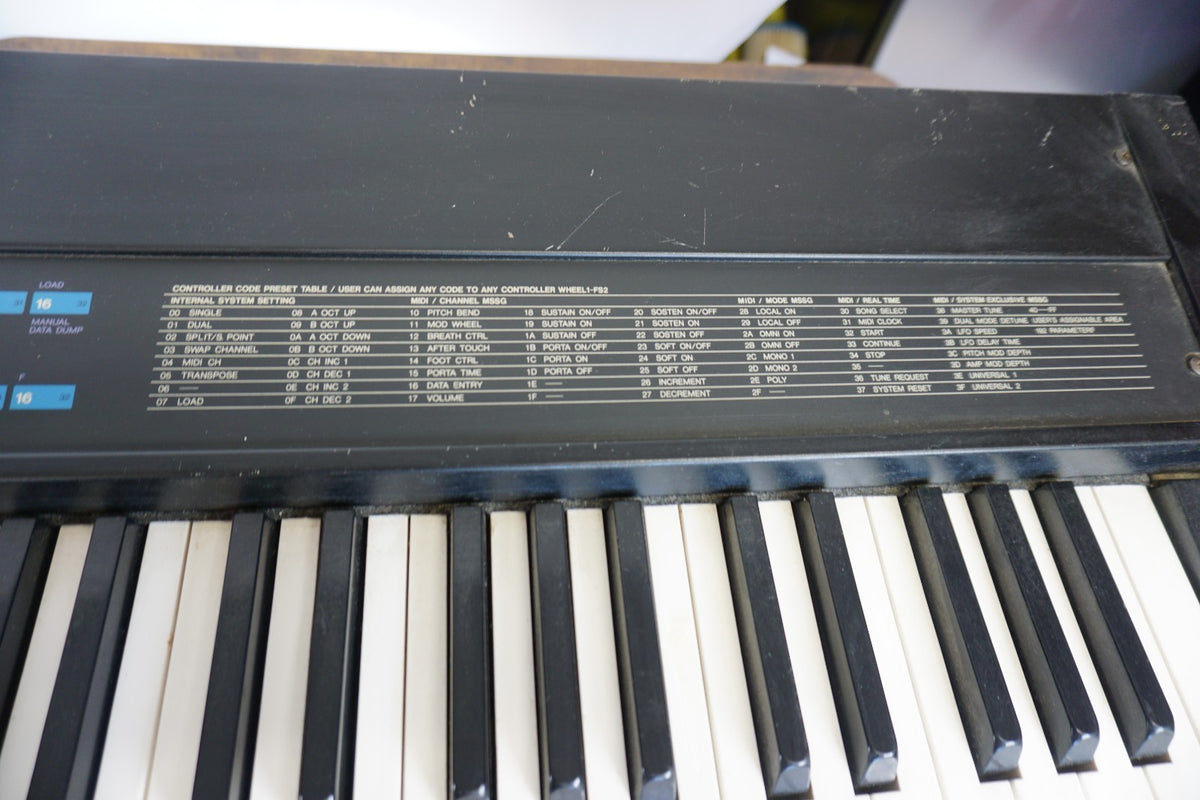 Yamaha KX88 88-key weighted MIDI controller keyboard