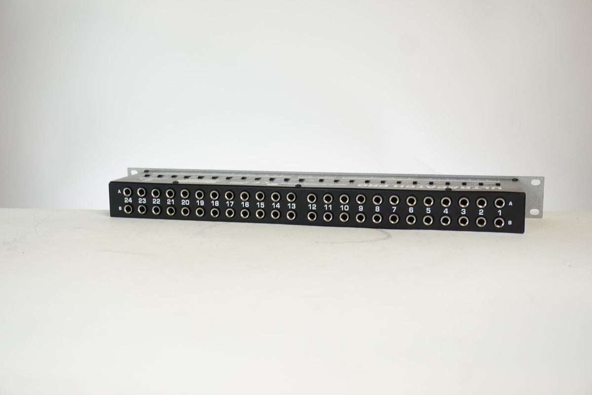 Behringer PX3000 ULTRAPATCH PRO 48-Point Balanced TRS Rackmount Patchbay