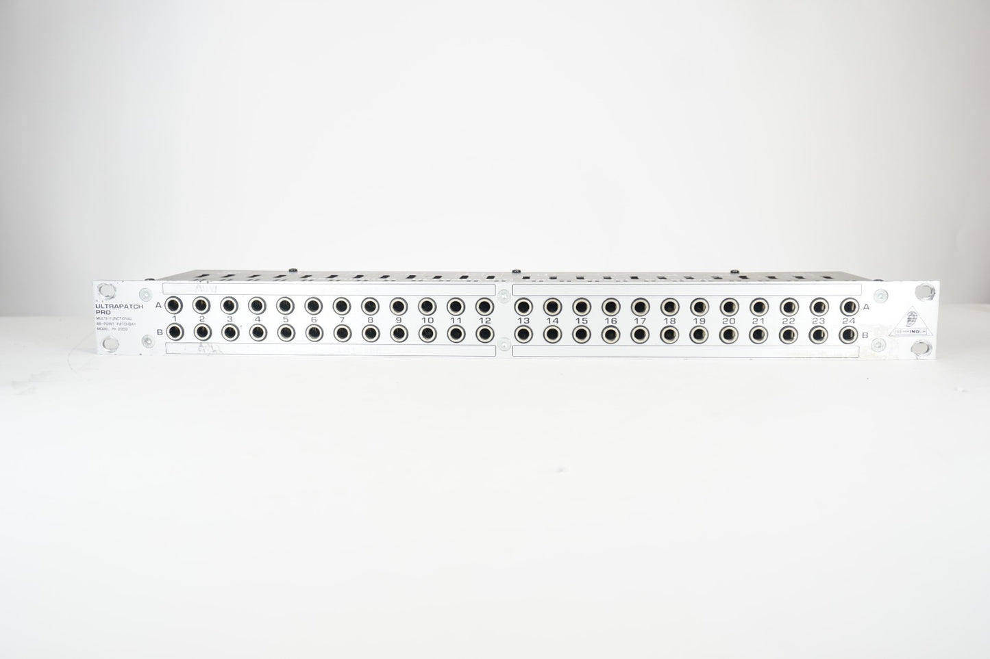 Behringer Ultrapatch Pro PX2000 48-Point Patchbay