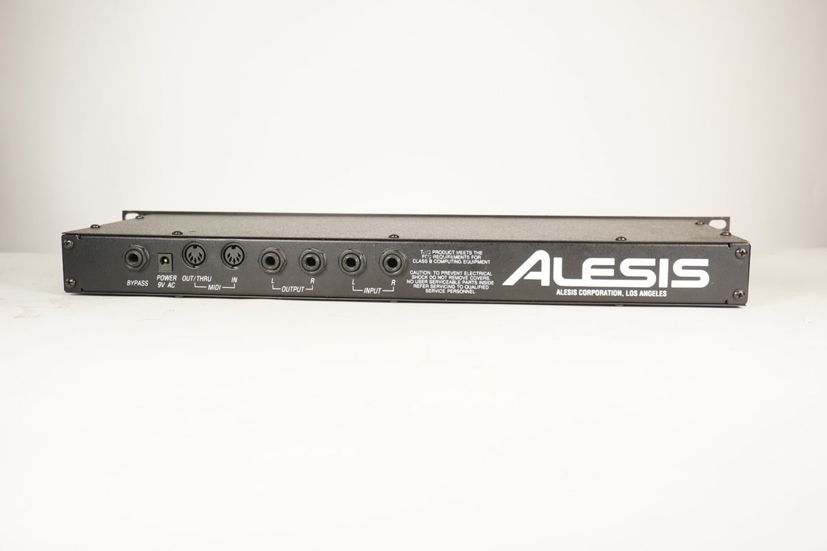 Alesis MidiVerb III 16-Bit Multi-Effects Processor Rack